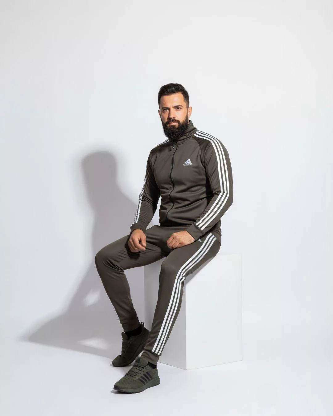 ADIDAS muška trenerka bez kapuljače - maslinasto zelena